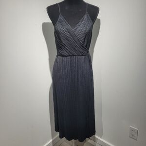 H&M Women's V-Neck Sleeveless Textured Faux-Wrap Midi Little Black Dress Small